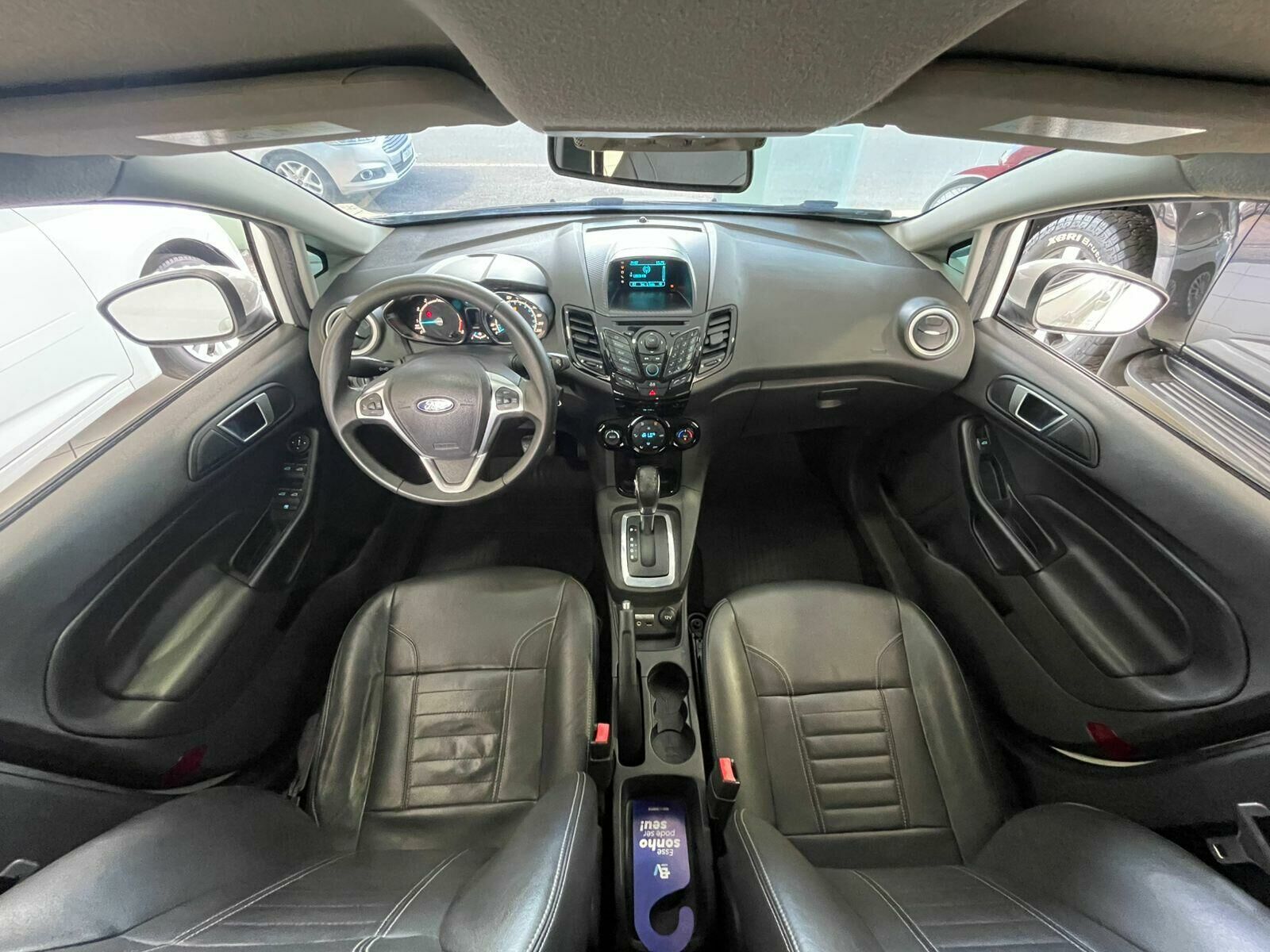 Imagem do veículo  FORD NEW FIESTA HATCH TITANIUM 1.6